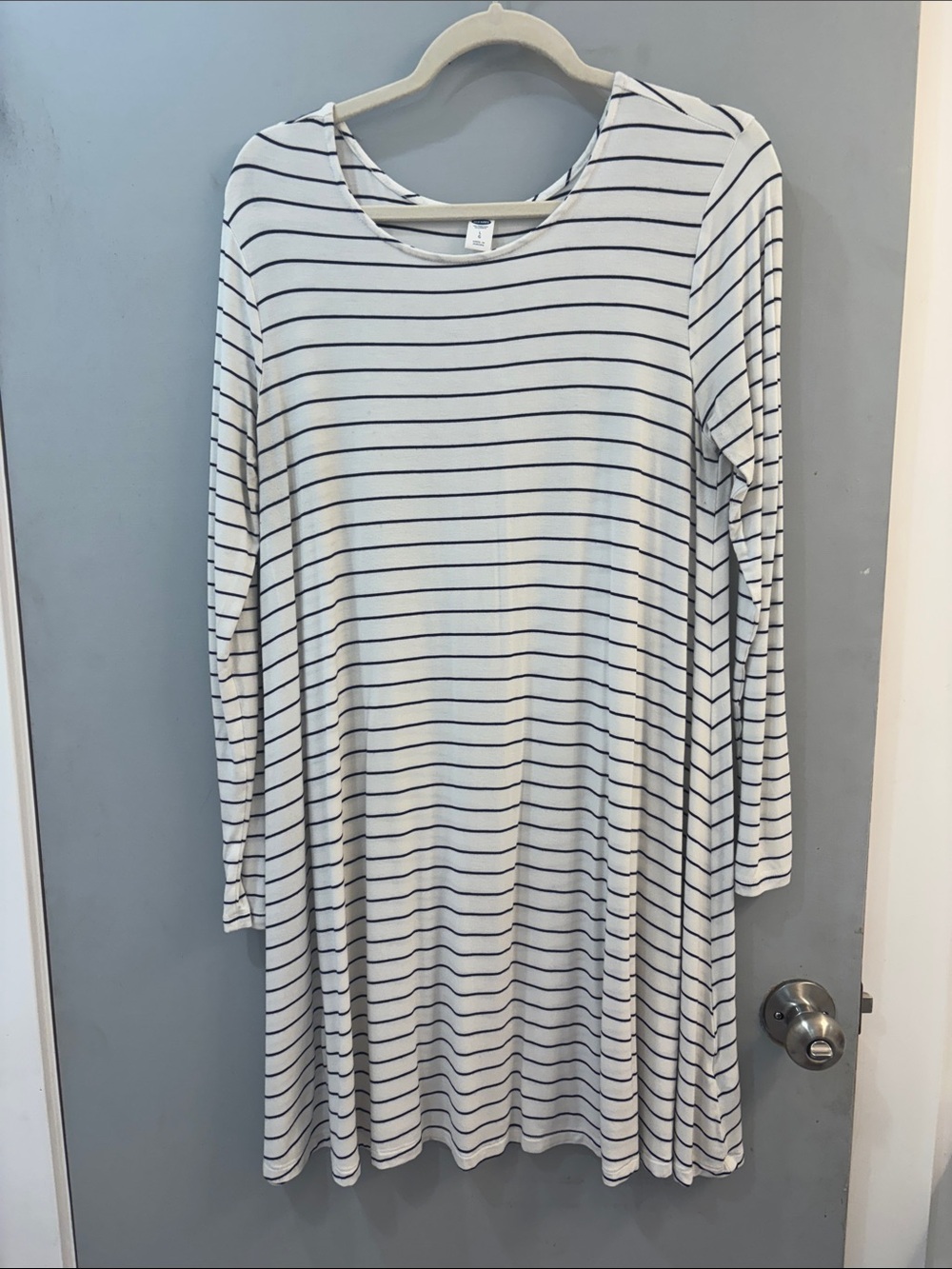 Old Navy White and Navy Striped Long Sleeve Swing Dress